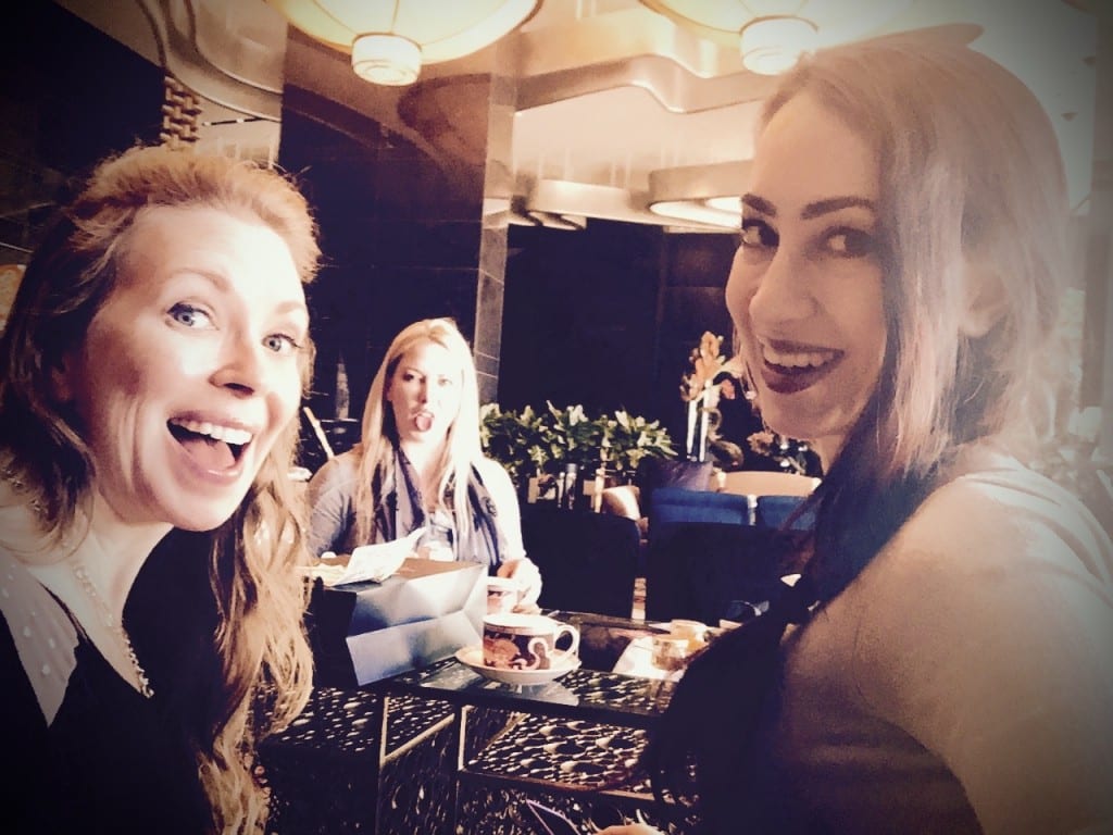 Went for tea with Lexi Sindel & Mina Thorne in Vegas!